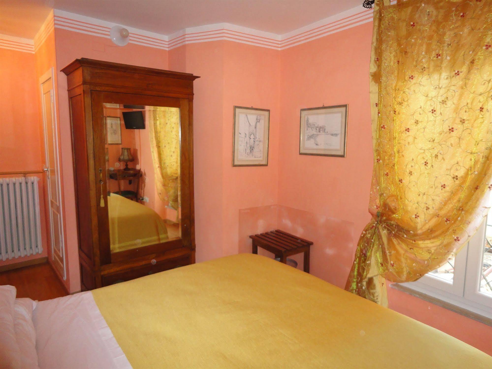 Hotel Morlacchi Perugia Luaran gambar